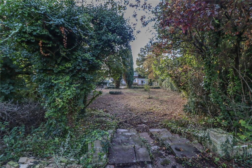 House in Salisbury, Firsdown - More
