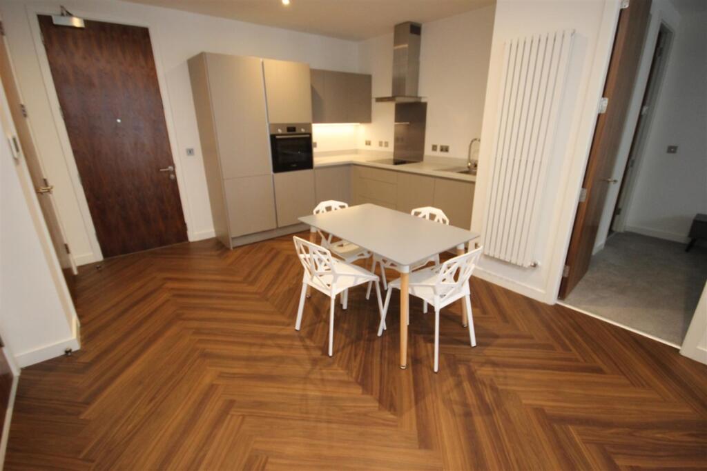 Apartment in Manchester - View 2