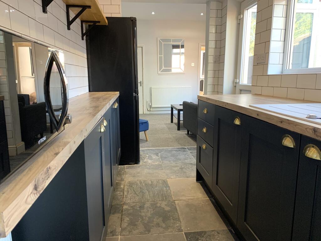 House in Lincoln - View 2