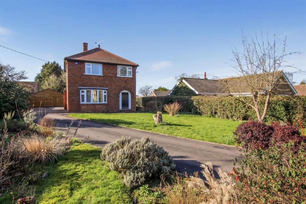 Main image of property: Newark Road, Bassingham, Lincoln