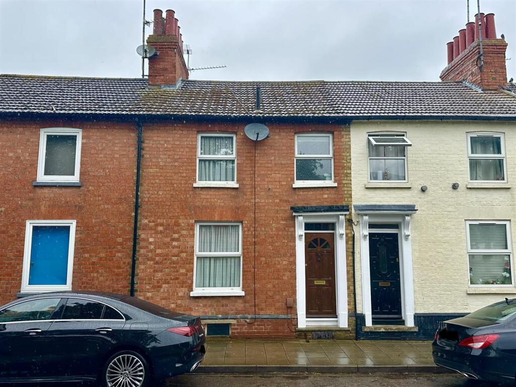 Main image of property: High Street, New Bradwell, Milton Keynes