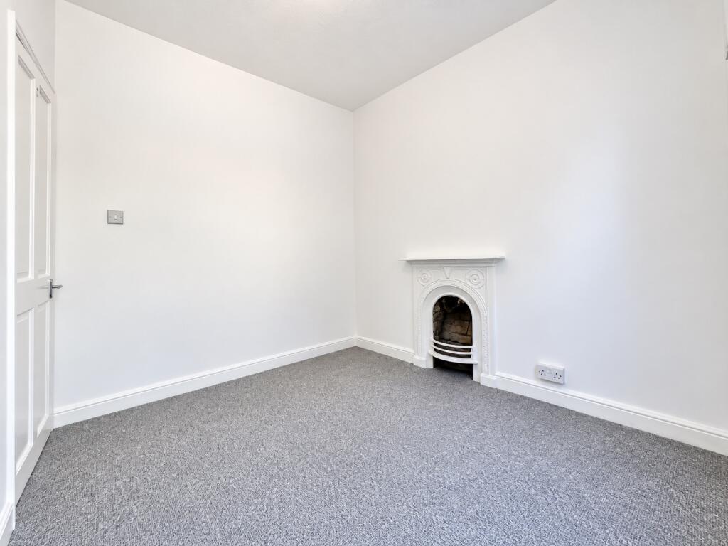 House in Newport - View 5