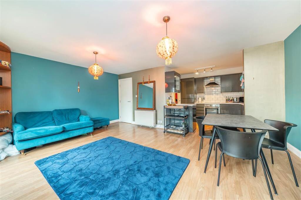 Apartment in London - View 4