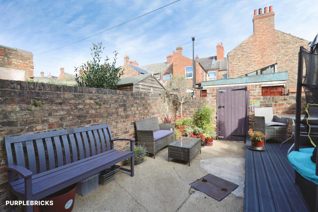 House in York - View 5