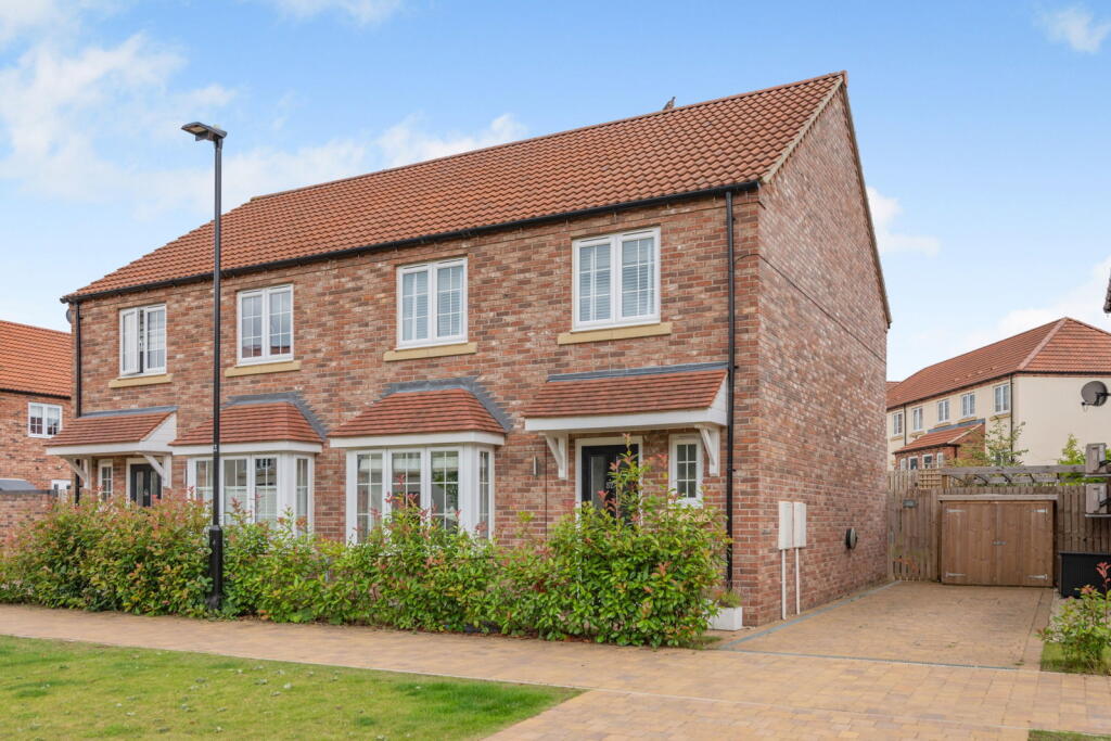Main image of property: Wetherby, Ezart Avenue, LS22