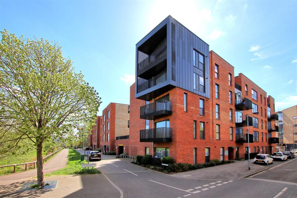Main image of property: Hering Road, Trumpington, Cambridge
