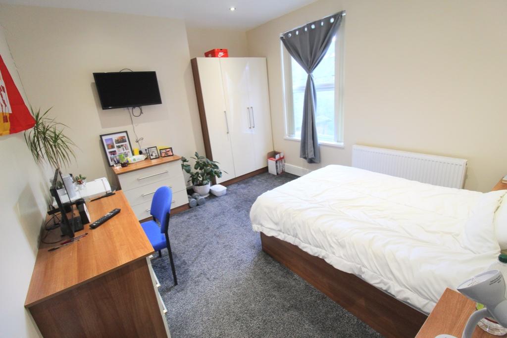 House in Leeds - View 4