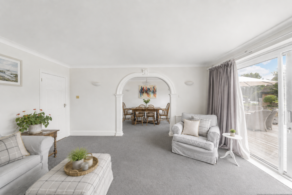 House in Wraysbury, Windsor and Maidenhead - More