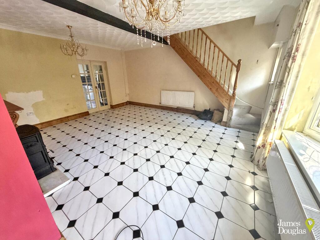 House in Cardiff, Llantwit Fardre - View 5