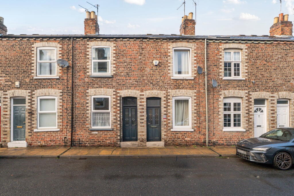 2-bed terraced on Lower Ebor Street, York, YO23 1AY, £260,000