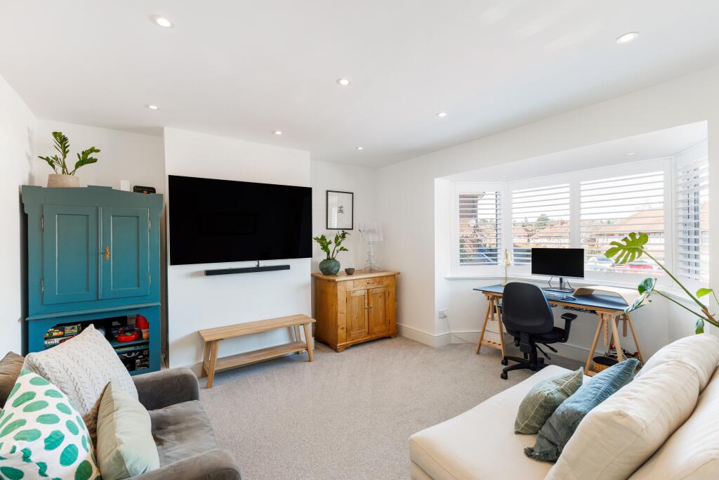 Coxborrow Close, Cookham, SL6 - View 6