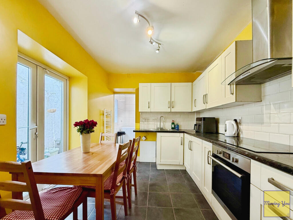 House in Swansea, Carnglas, Sketty - View 4
