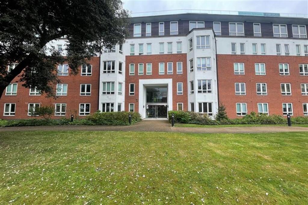 Main image of property: Regency Court, 8-111 High Road, South Woodford, E18