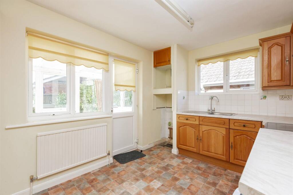 House in Whitstable, Mariner's View - More