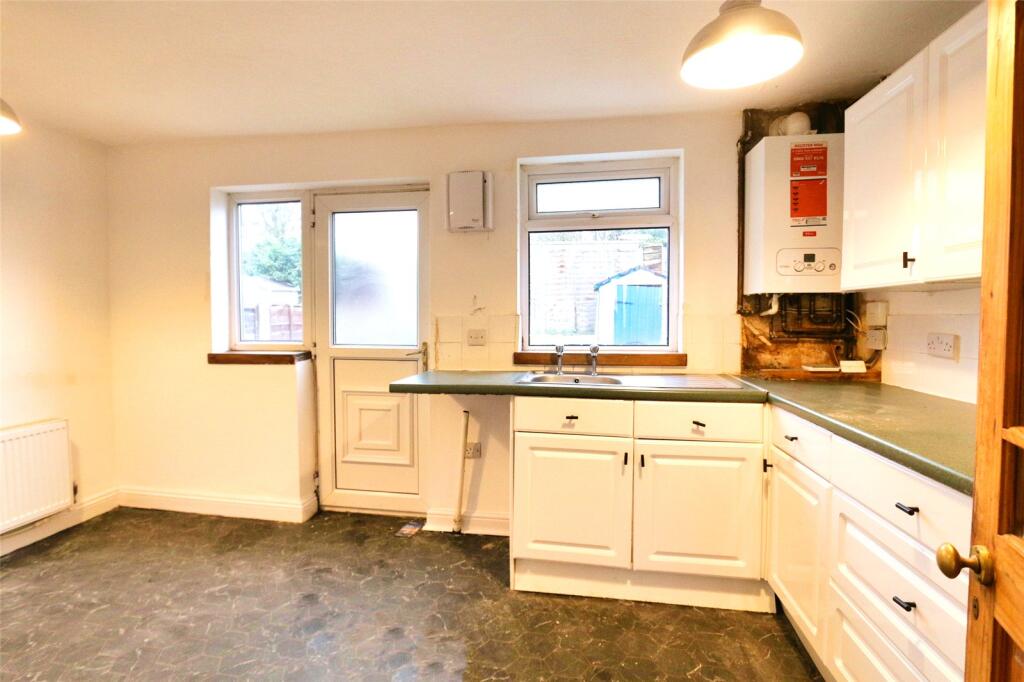 152 Two Trees Lane photo 2