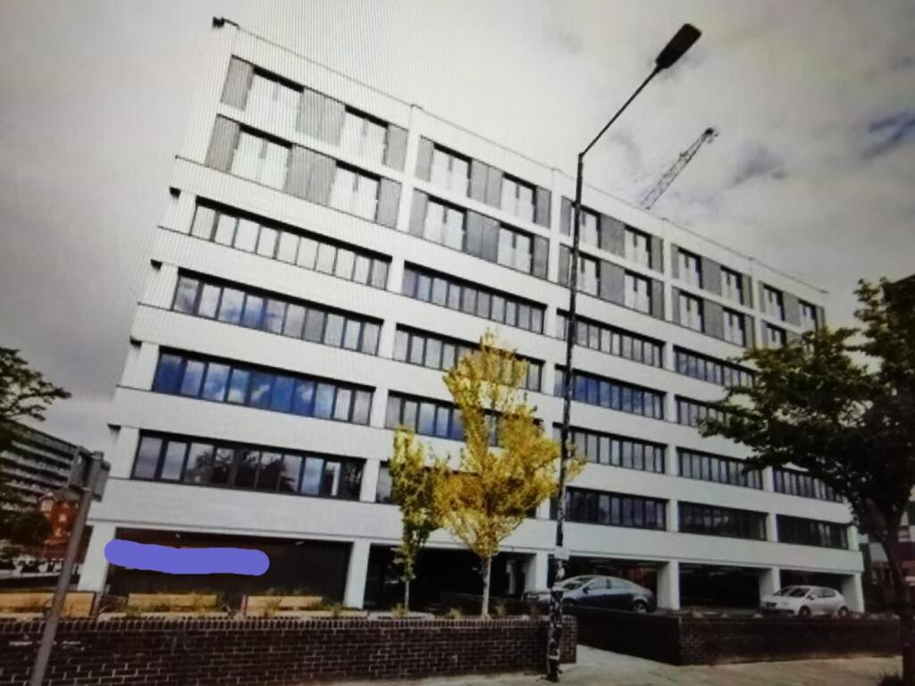 Main image of property: Modern 2B2B Apartment | Kinetic | Old Trafford M16|146365 Kineti