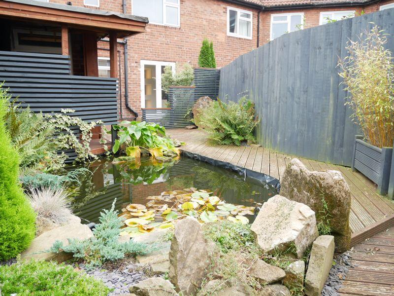 House in Manchester, Newall Green - View 3