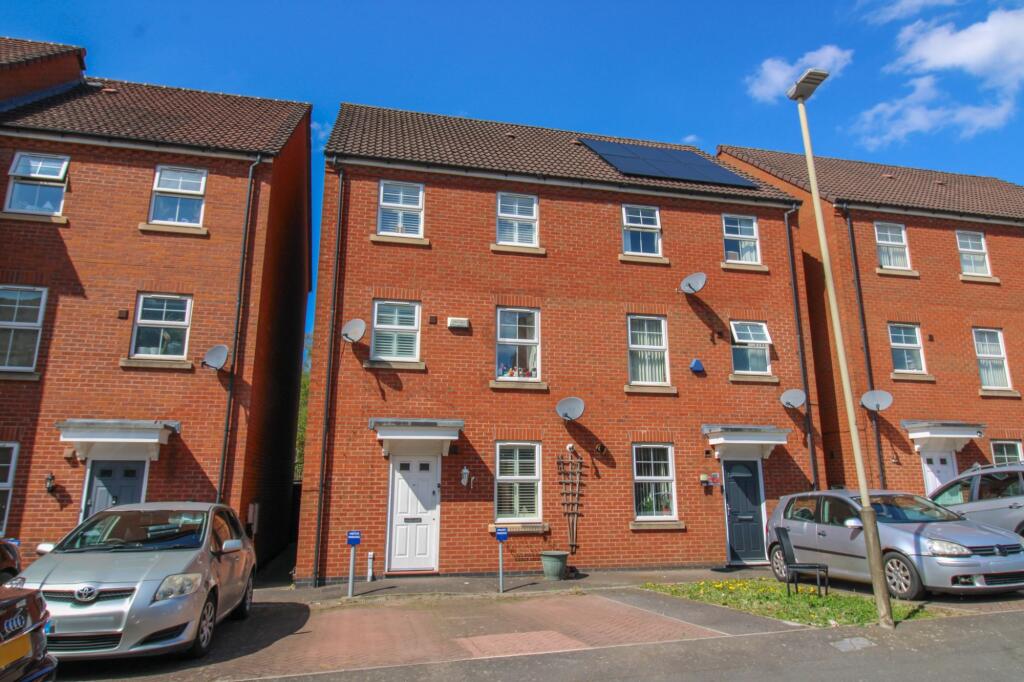 Main image of property: Oakwood Road, Leicester