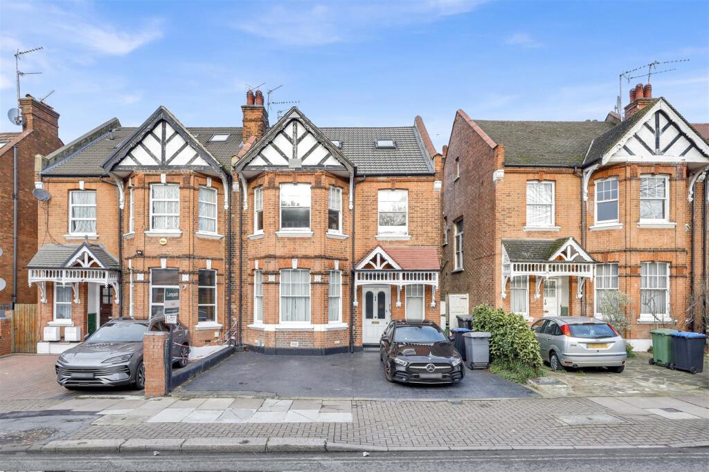 Main image of property: Brondesbury Park, Brondesbury