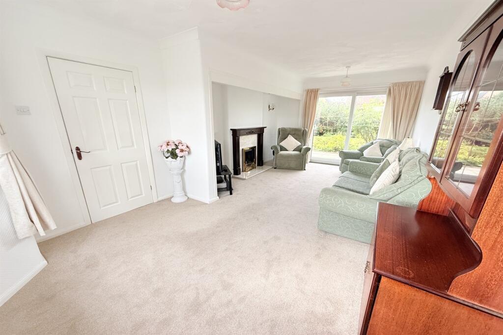 House in Warrington, Paddington, Poulton-with-Fearnhead - More