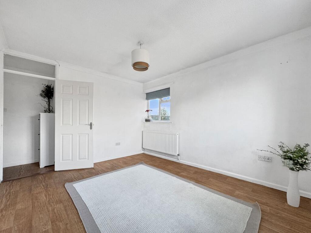 Apartment in Colchester - More