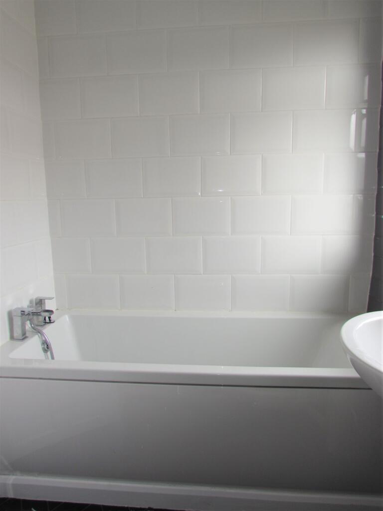 Rowarth Road, Newall Green, Manchester, M23 photo 5
