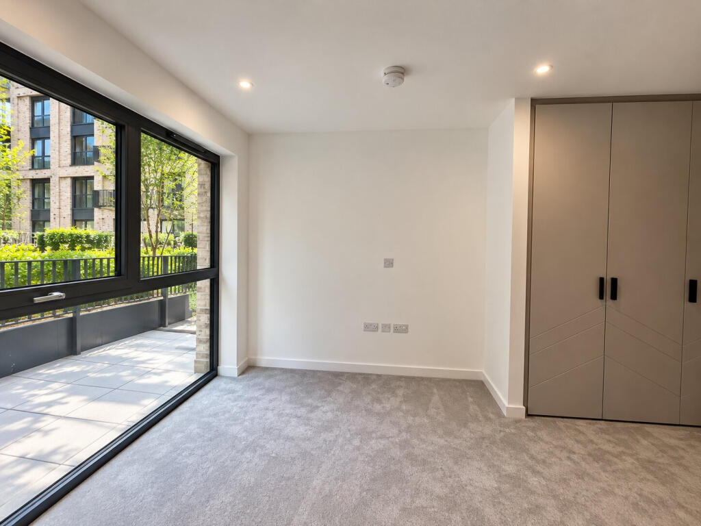 Apartment in London - View 5