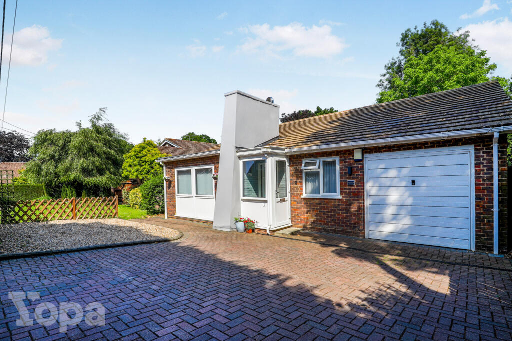 Main image of property: Greenways, New Barn nr Longfield, DA3