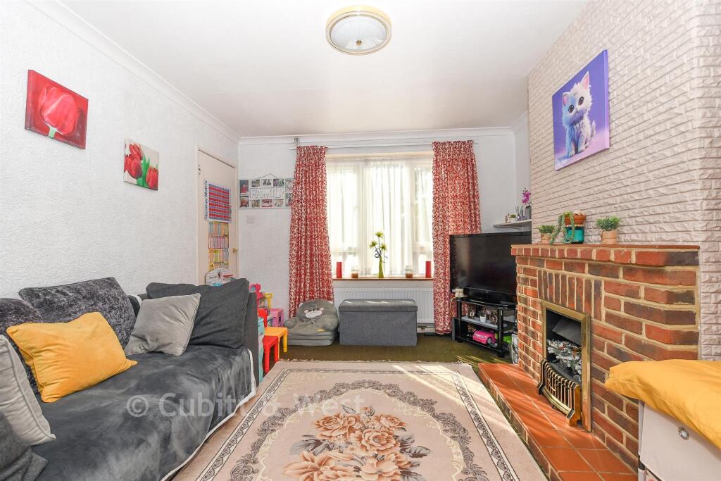 House in Redhill - View 4