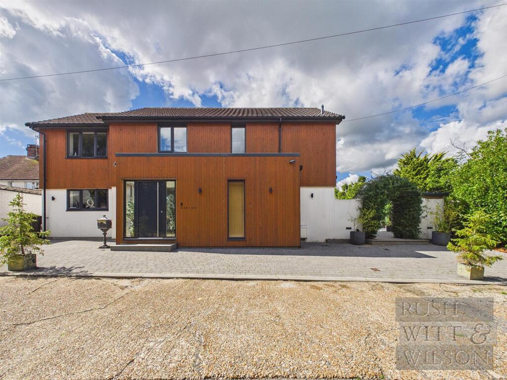 Main image of property: Vale Road, Battle