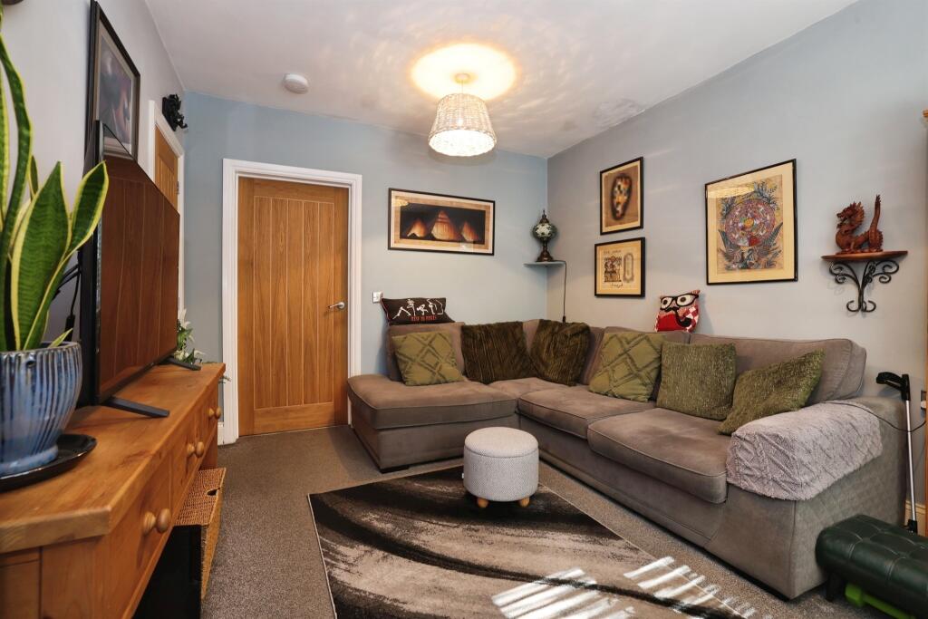 House in Salisbury, Clarendon Park - View 5