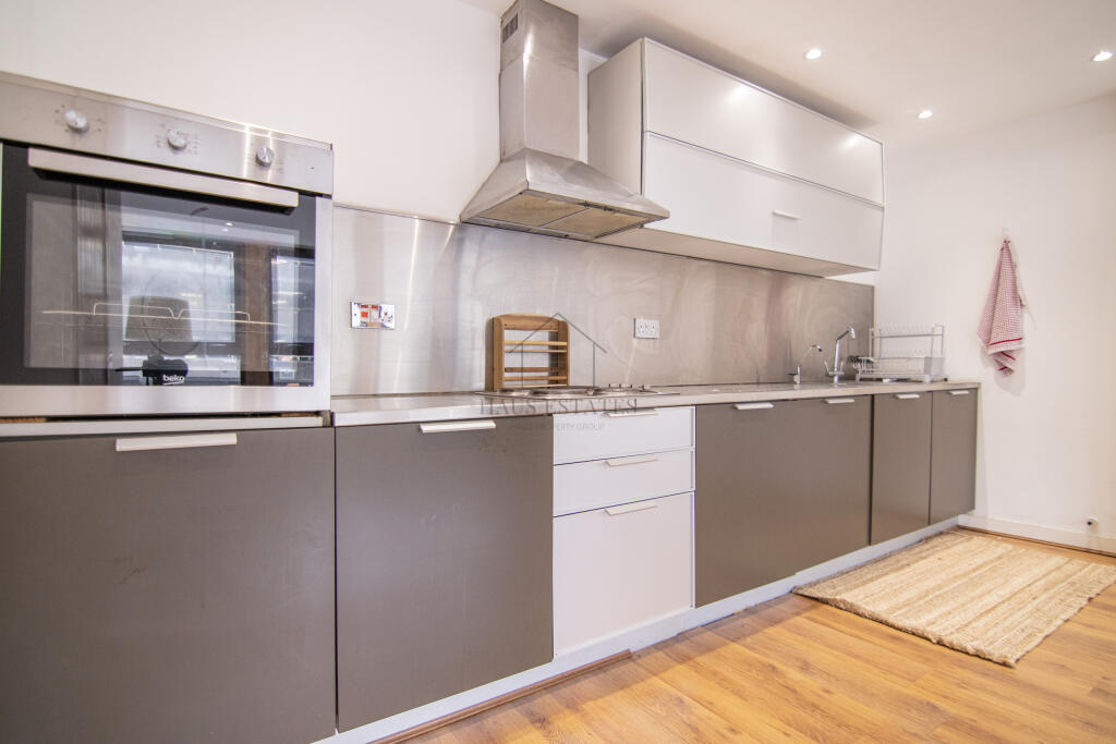 Apartment in Leicestershire, City of Leicester - View 5