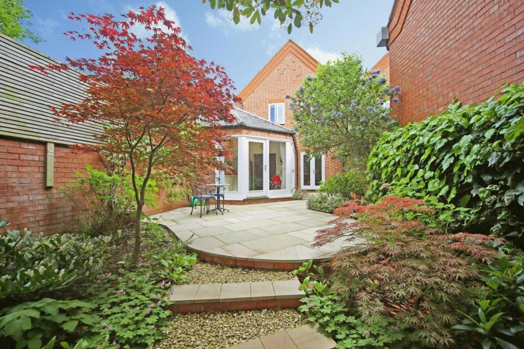 Main image of property: Mansell Street, Stratford-upon-Avon, Warwickshire, CV37