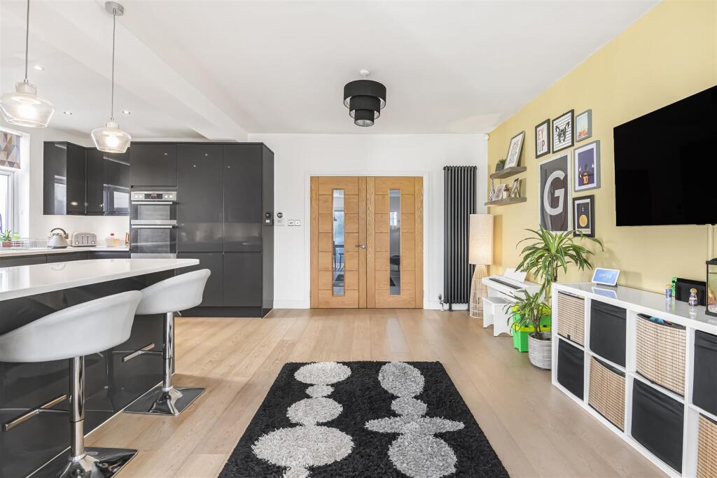 House in London - View 4