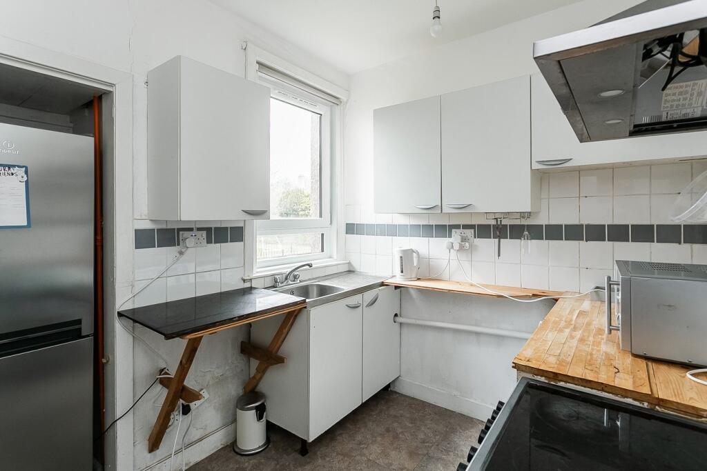 House in Edinburgh, Whitson, Stenhouse, Saughton Mains and Whitson - More