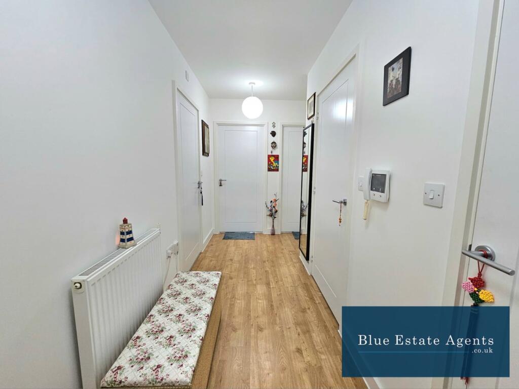 Ferraro Close, Hounslow, TW5 photo 4