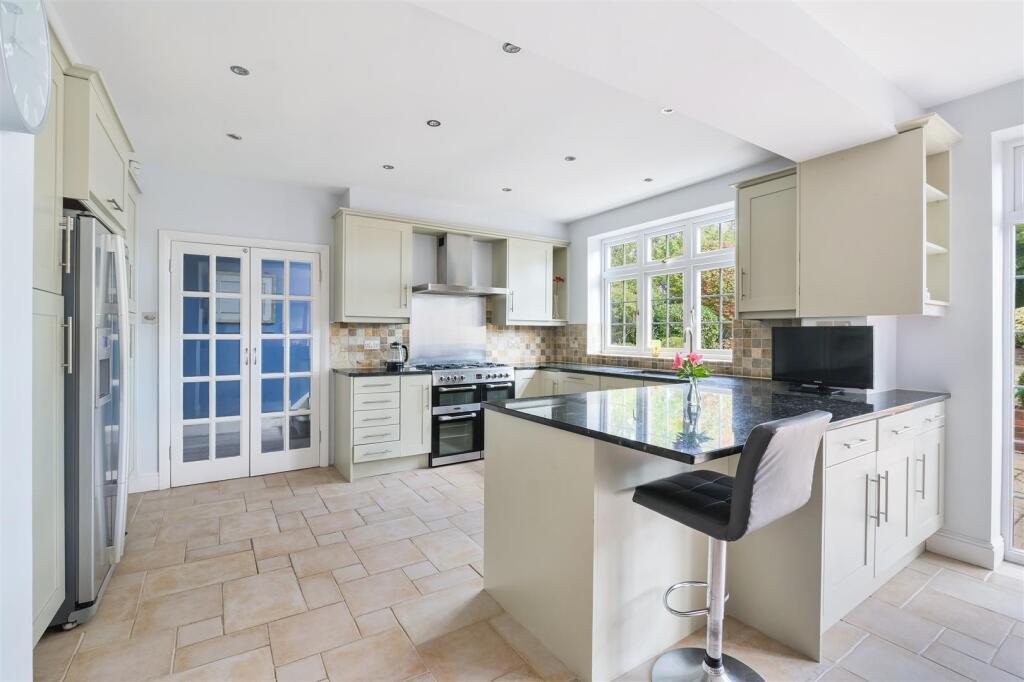 House in Epsom and Ewell, Ewell - View 3