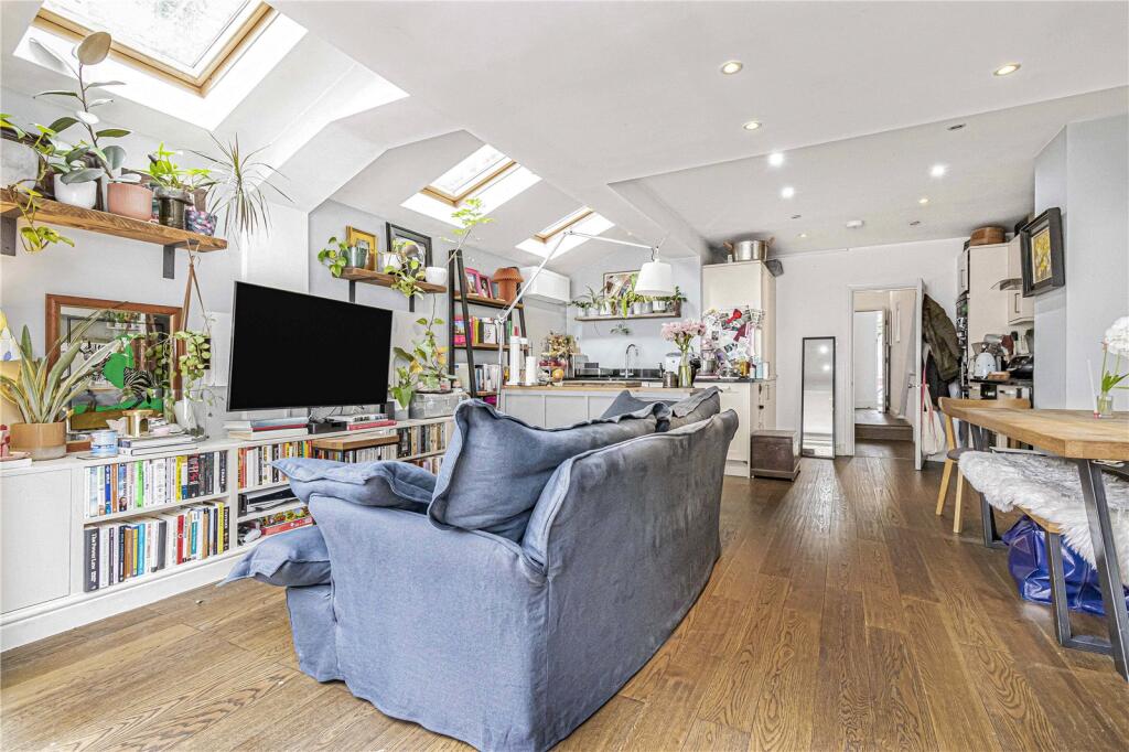 Apartment in London - View 2