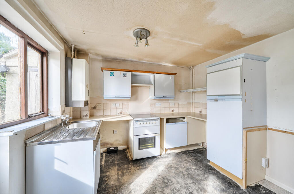House in Vale of White Horse, Watchfield - View 5