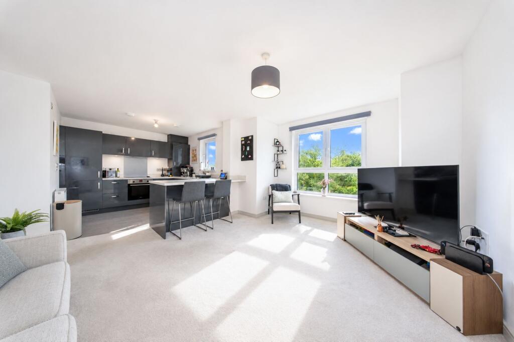 Kaims Crescent, Livingston, EH54 7FX - View 5