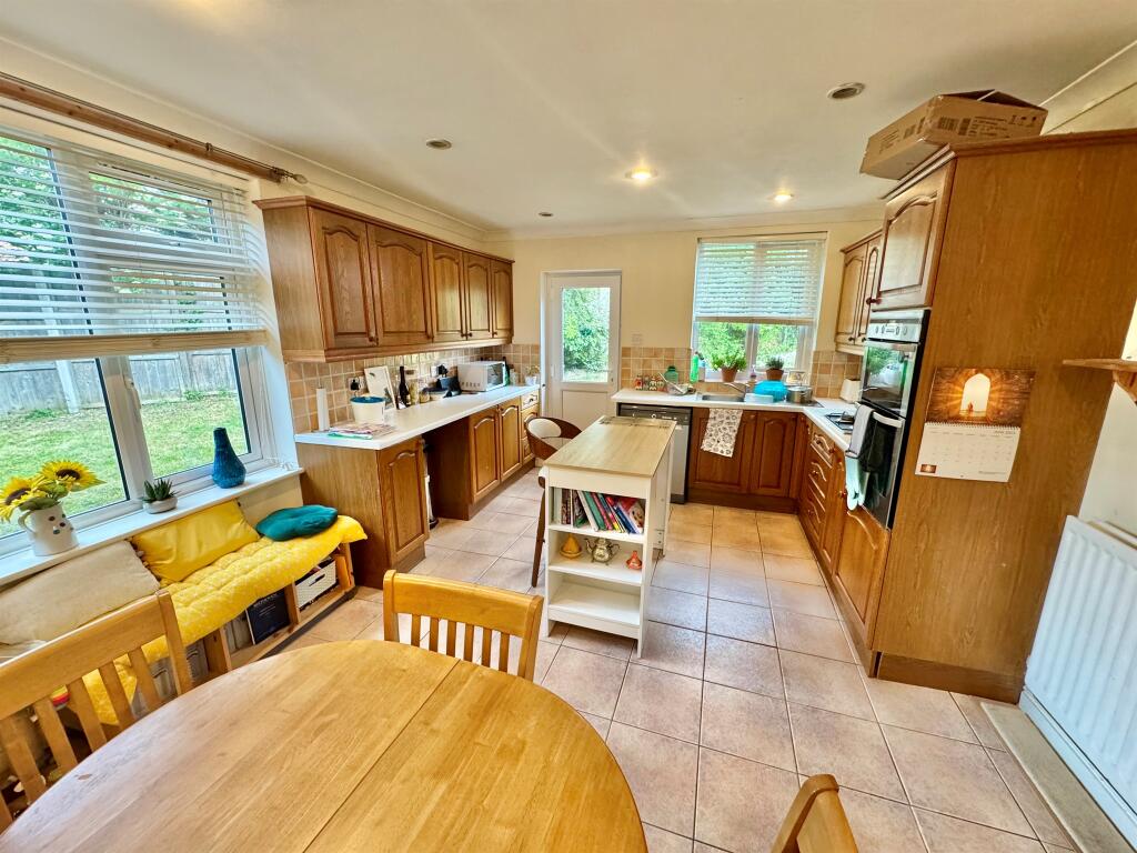 Waveney Close, Hunstanton photo 4