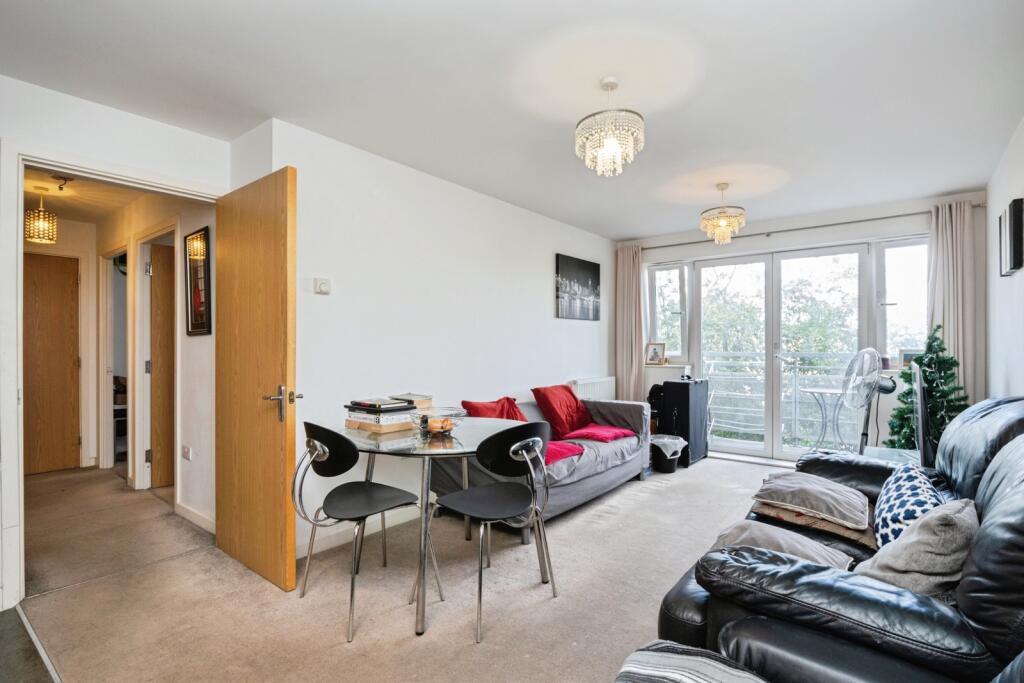 Apartment in London - View 2