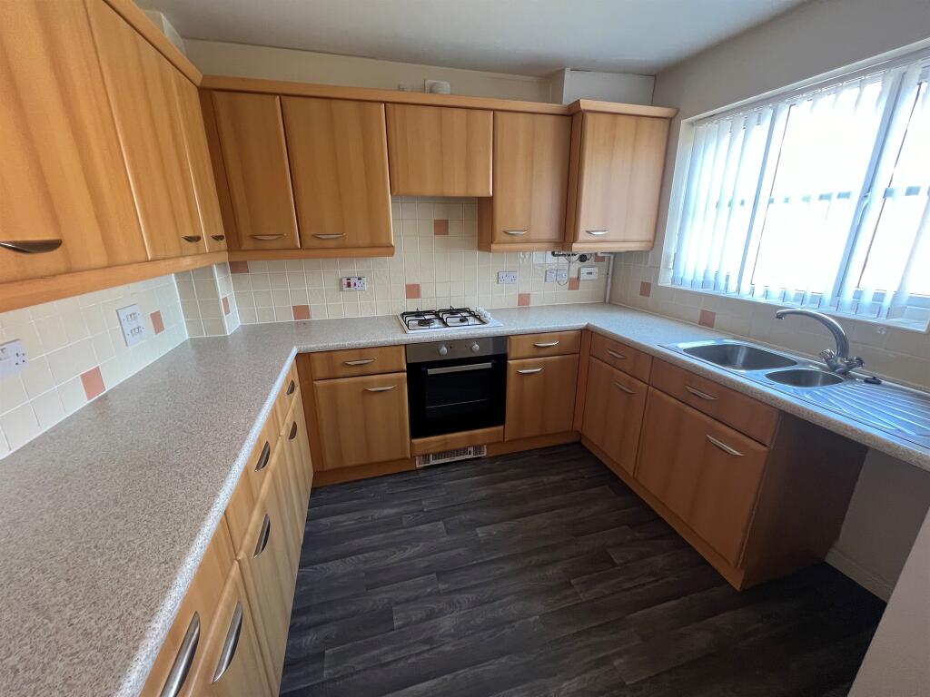 House in Cardiff, St Mellons, Trowbridge - View 2
