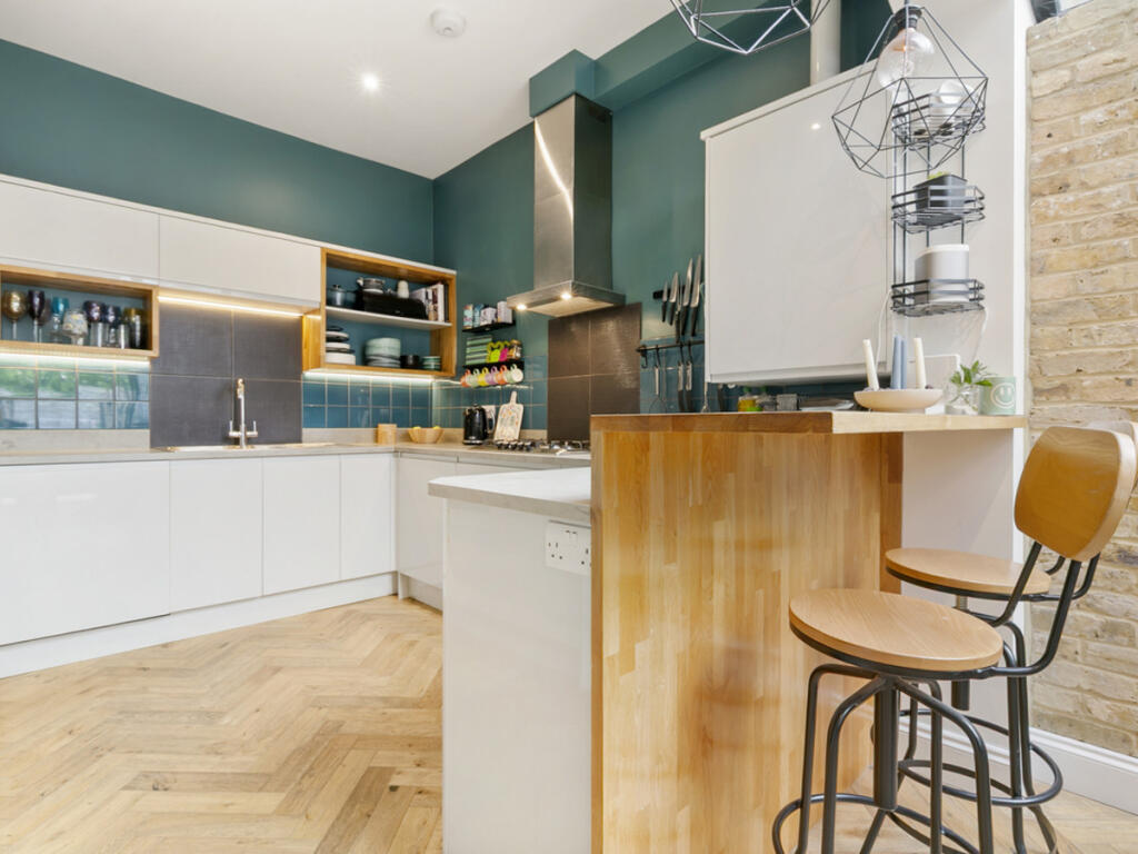 House in London - View 3