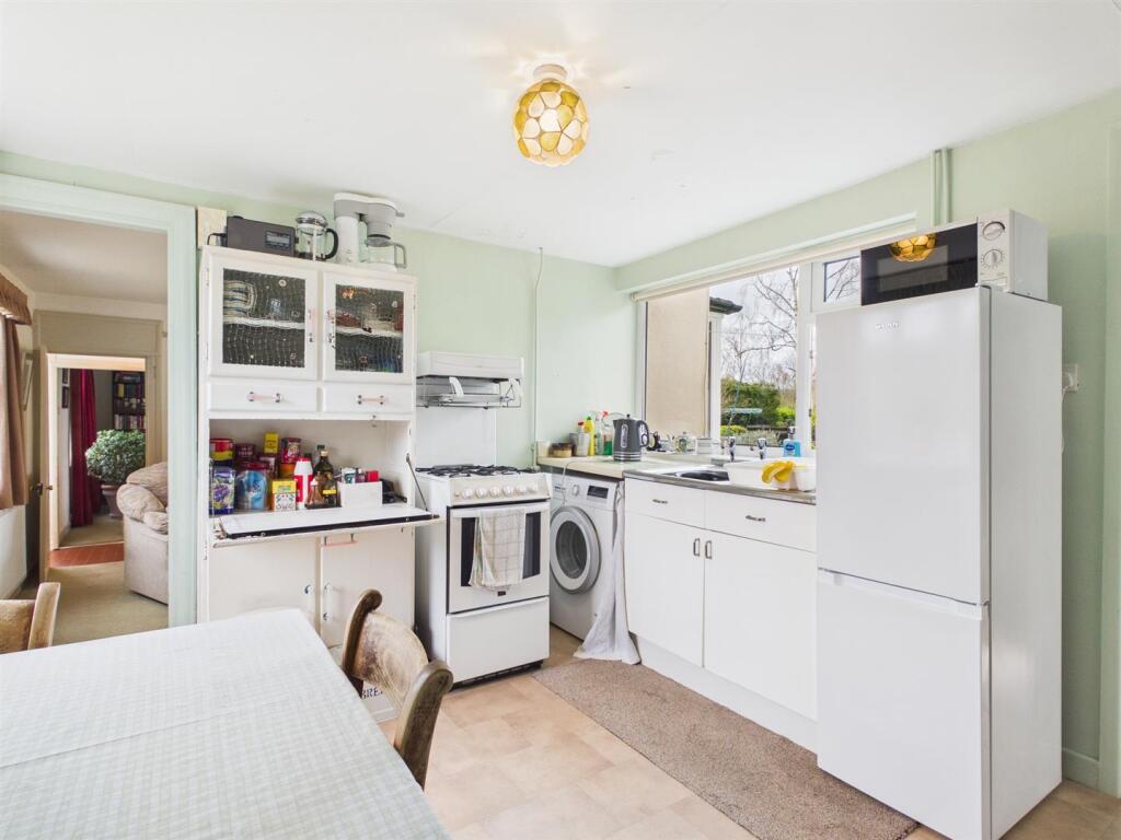 House in South Staffordshire, Gallowstree Elm, Kinver - View 5