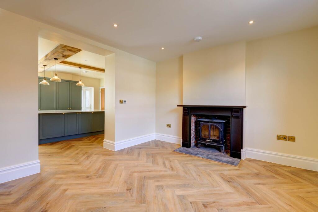 House in Dorchester - View 3