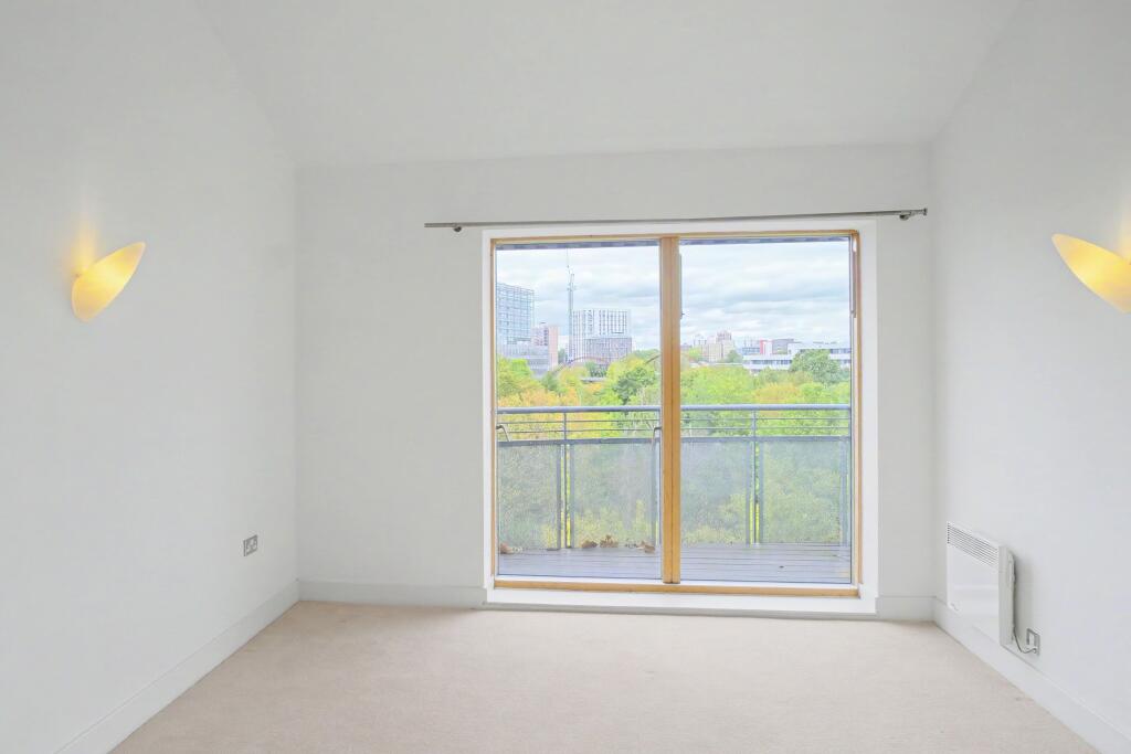Apartment in London - View 5