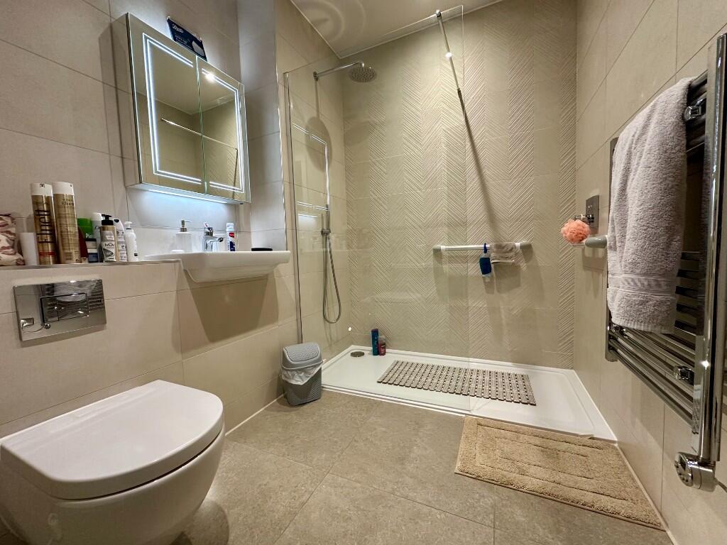Canon Woods Close, DT9 photo 4