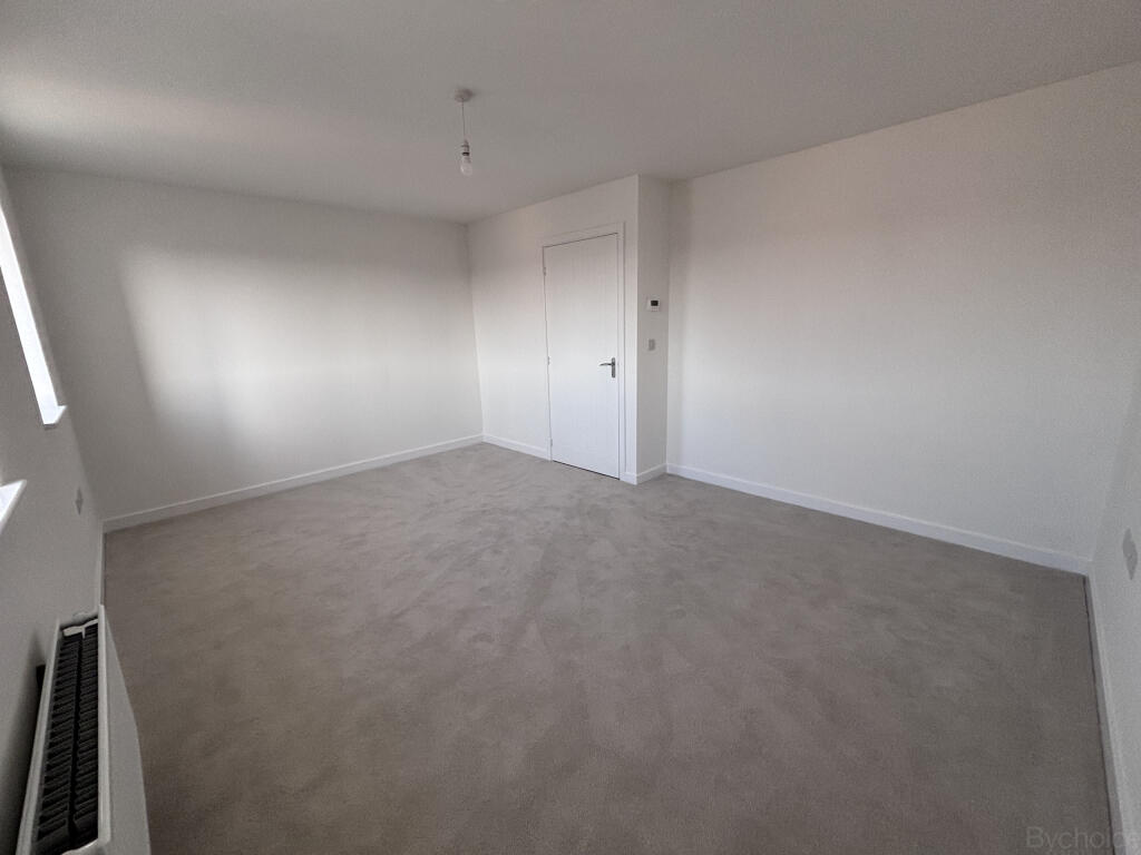 House in Ipswich - View 5