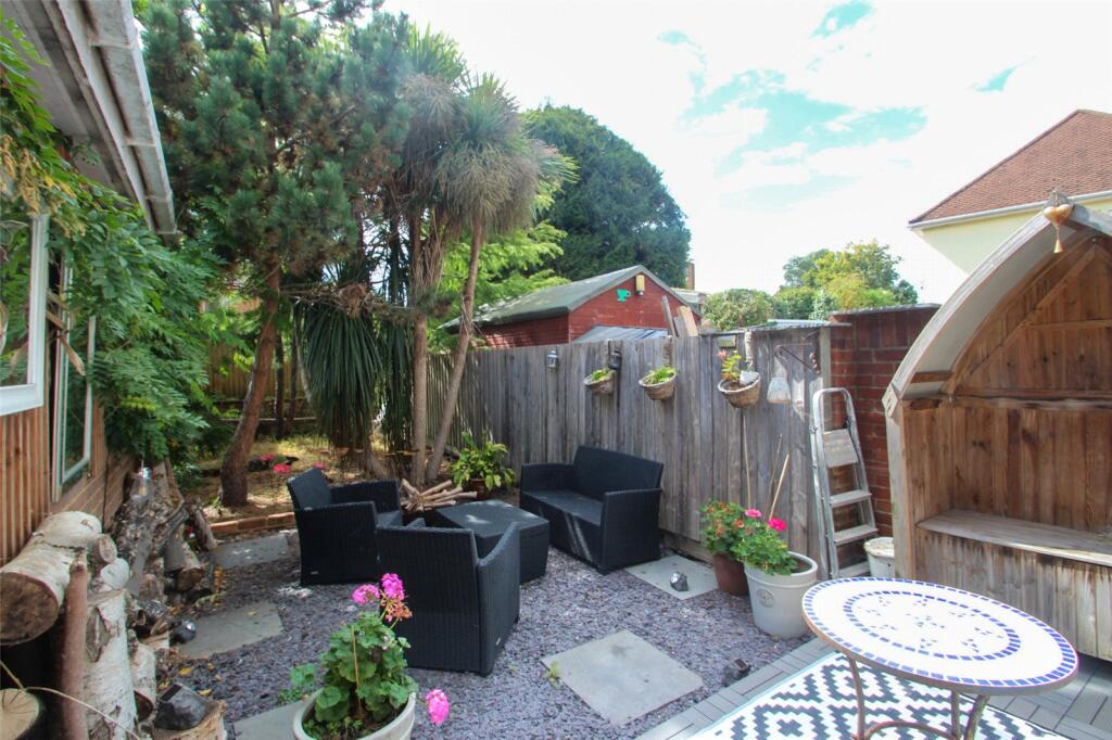 Main image of property: High Street, Hamble, Southampton, Hampshire, SO31